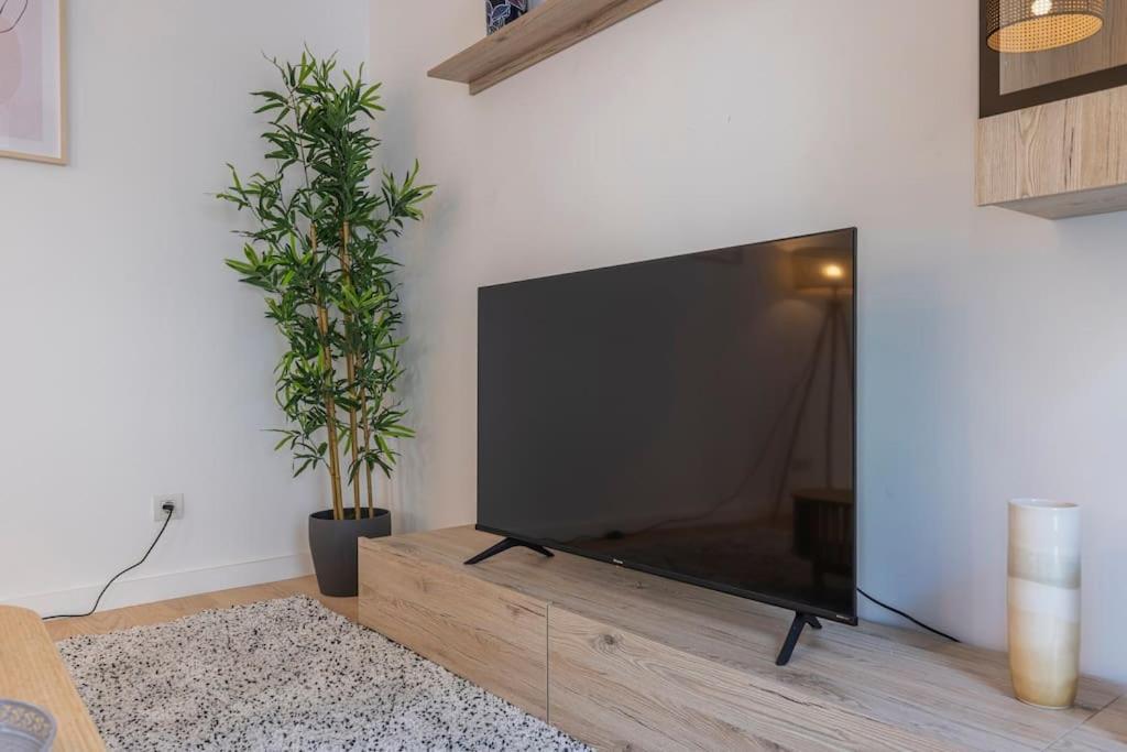 Apartment Campolide Lovely 2 Bedroom By Innkeeper Lisbon